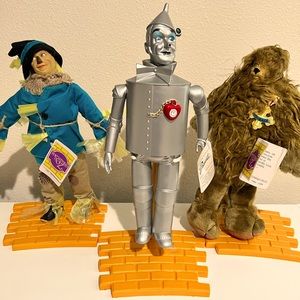 NWT wizard of Oz dolls with stand